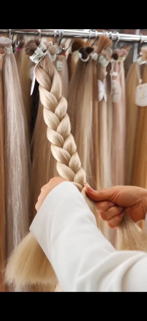Корекція нарощеного волосся у студії Pavlikha Hair